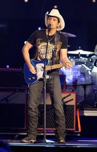 Brad Paisley Wall Poster picture 109885
