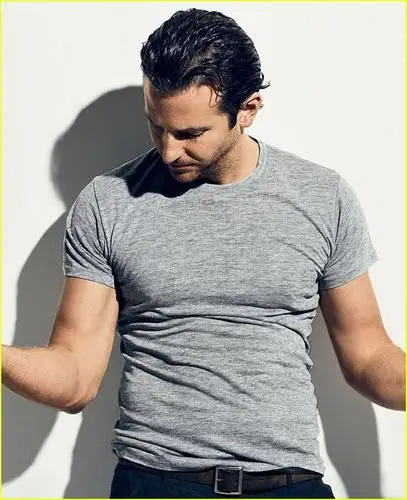 Bradley Cooper Wall Poster picture 213961