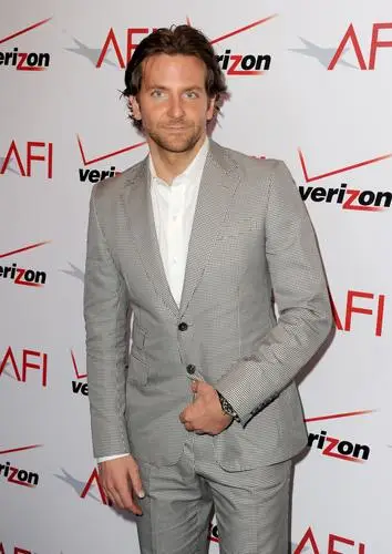 Bradley Cooper Wall Poster picture 229685