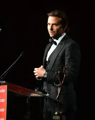 Bradley Cooper Wall Poster picture 229737