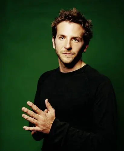 Bradley Cooper Wall Poster picture 304289