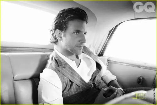 Bradley Cooper Wall Poster picture 304293