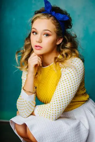 Brec Bassinger Wall Poster picture 571010