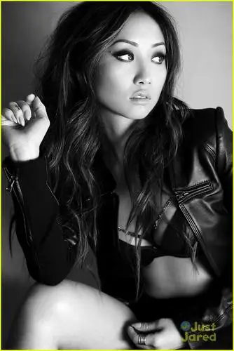 Brenda Song Computer MousePad picture 571379