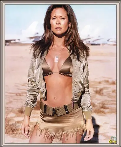 Brooke Burke Protected Face mask - idPoster.com