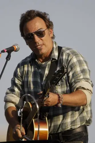 Bruce Springsteen White T-Shirt - idPoster.com