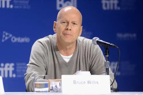 Bruce Willis Women's Colored  Long Sleeve T-Shirt - idPoster.com
