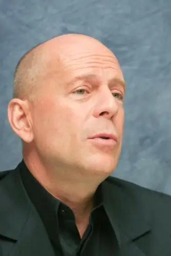 Bruce Willis Wall Poster picture 790703