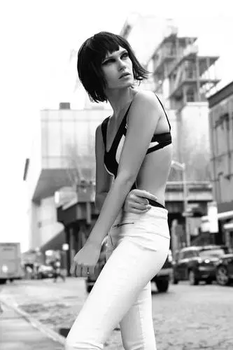 Bruna Pellenz White T-Shirt - idPoster.com