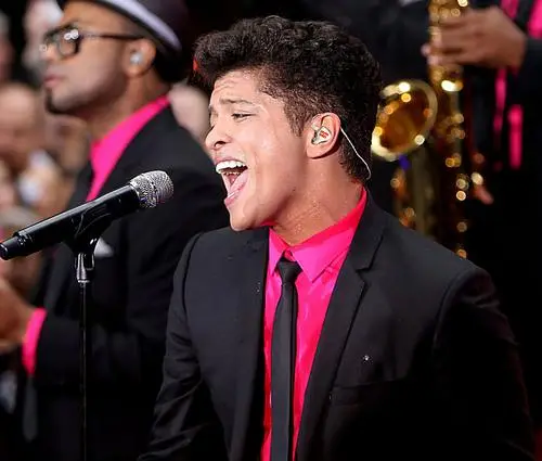 Bruno Mars Jigsaw Puzzle picture 125627