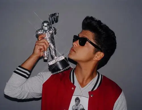 Bruno Mars Jigsaw Puzzle picture 125663