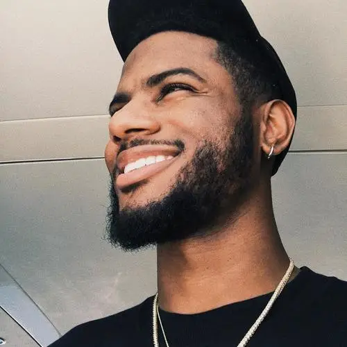 Bryson Tiller Wall Poster picture 763280