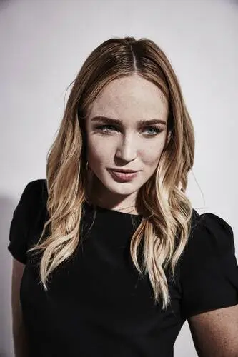 Caity Lotz Protected Face mask - idPoster.com