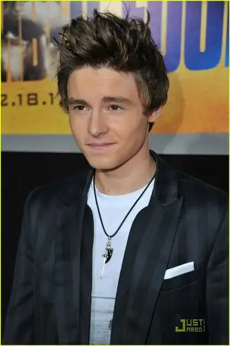 Callan McAuliffe Wall Poster picture 1005953