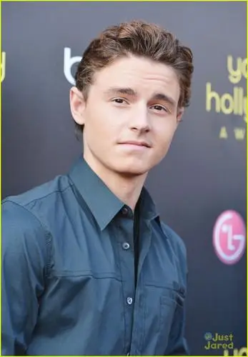 Callan McAuliffe Wall Poster picture 1005964