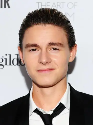Callan McAuliffe Wall Poster picture 1005982