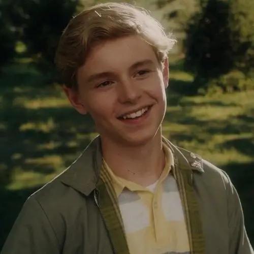 Callan McAuliffe Wall Poster picture 1005985