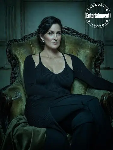 Carrie-Anne Moss Women's Colored Tank-Top - idPoster.com