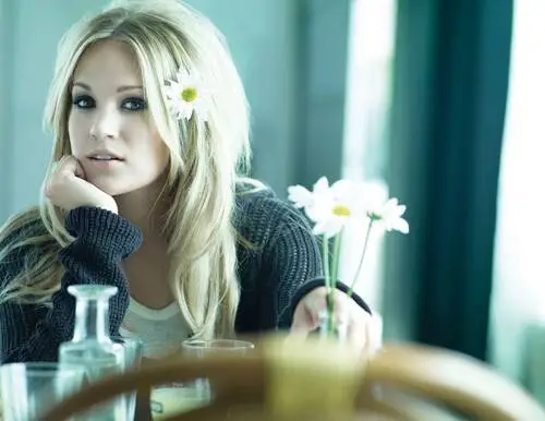 Carrie Underwood Jigsaw Puzzle picture 589836
