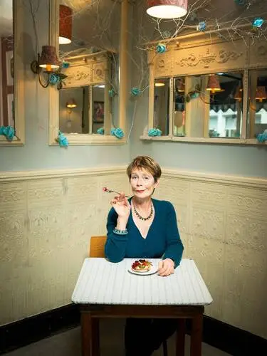 Celia Imrie Wall Poster picture 846521