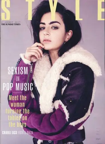 Charli XCX Wall Poster picture 705235