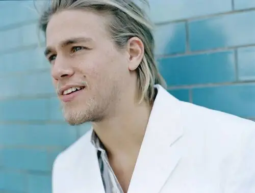Charlie Hunnam Jigsaw Puzzle picture 493829