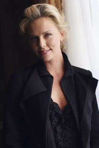 Charlize Theron Computer MousePad picture 191629
