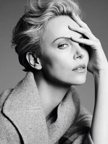 Charlize Theron Wall Poster picture 594959