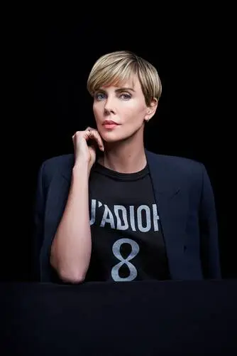 Charlize Theron Protected Face mask - idPoster.com