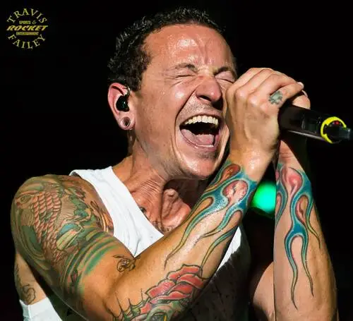 Chester Bennington Wall Poster picture 695583