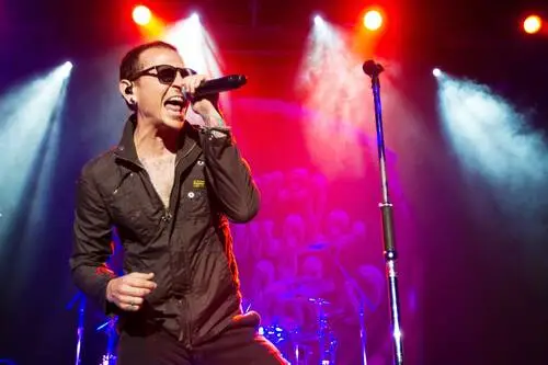 Chester Bennington Wall Poster picture 695633