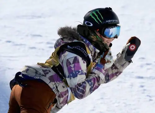 Chloe Kim Jigsaw Puzzle picture 752319