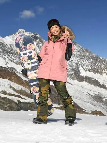 Chloe Kim Jigsaw Puzzle picture 752322