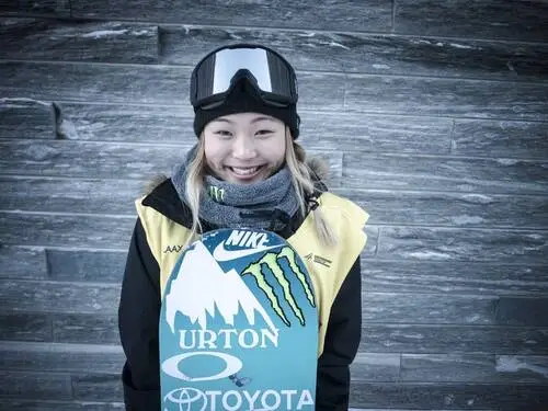 Chloe Kim Wall Poster picture 752347