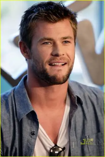 Chris Hemsworth Wall Poster picture 161955