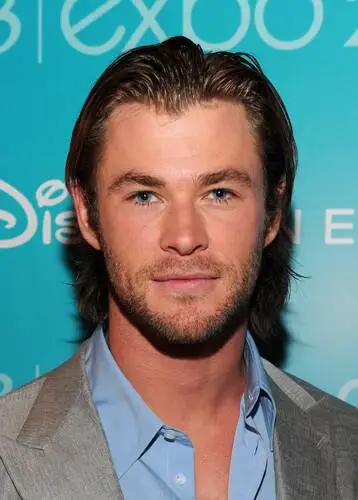Chris Hemsworth Wall Poster picture 162023