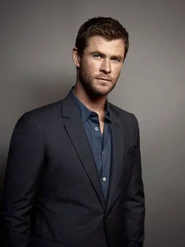 Chris Hemsworth Wall Poster picture 828507