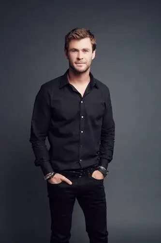 Chris Hemsworth Wall Poster picture 828509