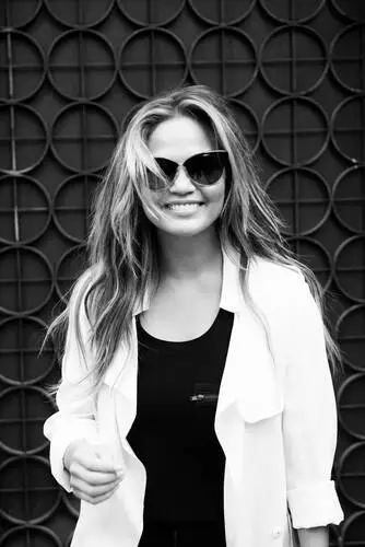 Chrissy Teigen Wall Poster picture 597848