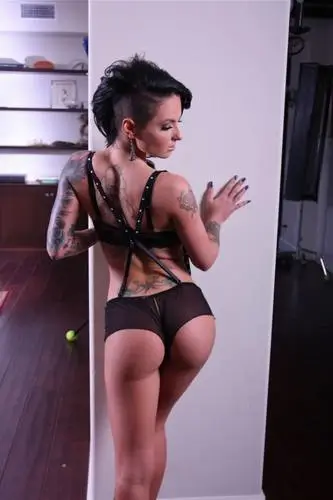 Christy Mack Computer MousePad picture 322876