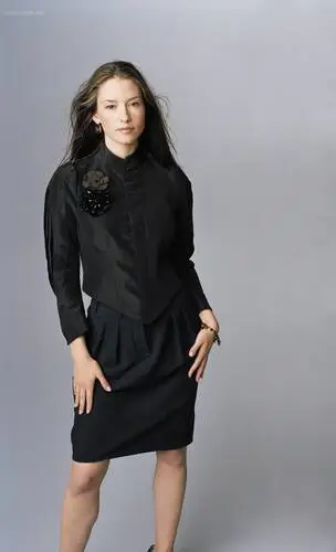 Chyler Leigh Women's Colored  Long Sleeve T-Shirt - idPoster.com