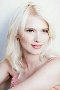 Claudia Lee posters and prints