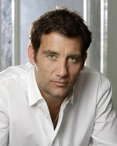 Clive Owen Protected Face mask - idPoster.com
