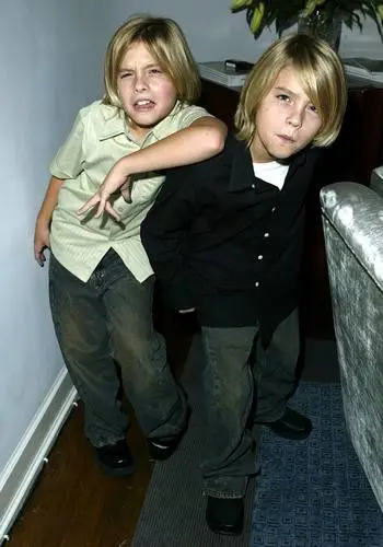 Cole and Dylan Sprouse Computer MousePad picture 942368