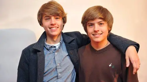 Cole and Dylan Sprouse Computer MousePad picture 942383