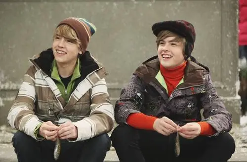 Cole and Dylan Sprouse Computer MousePad picture 942414