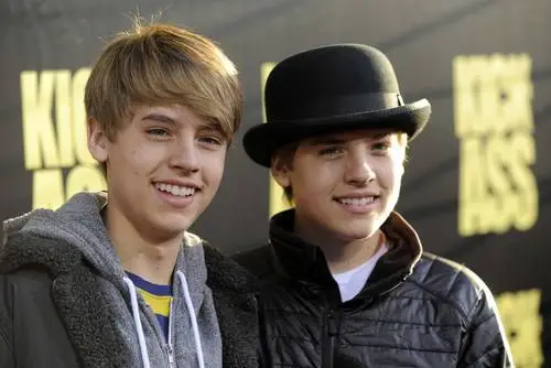 Cole and Dylan Sprouse Computer MousePad picture 942478