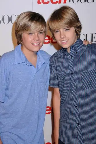 Cole and Dylan Sprouse Computer MousePad picture 942488