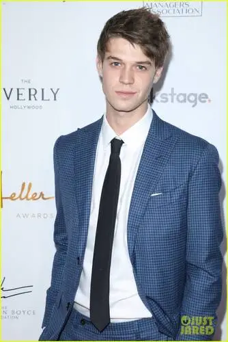 Colin Ford Image Jpg picture 891843