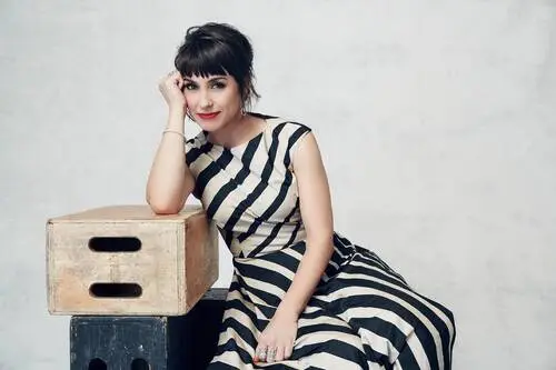 Constance Zimmer Computer MousePad picture 846540